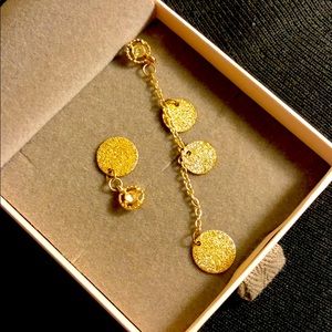 Gloden earrings
